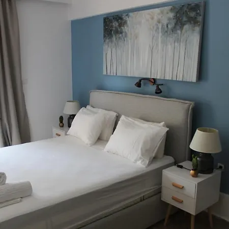 Alios Geron Blue Apartment Nea Plagia
